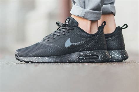 nike tavas damen schwarz|Buy Air Max Tavas Shoes: New Releases & Iconic Styles .